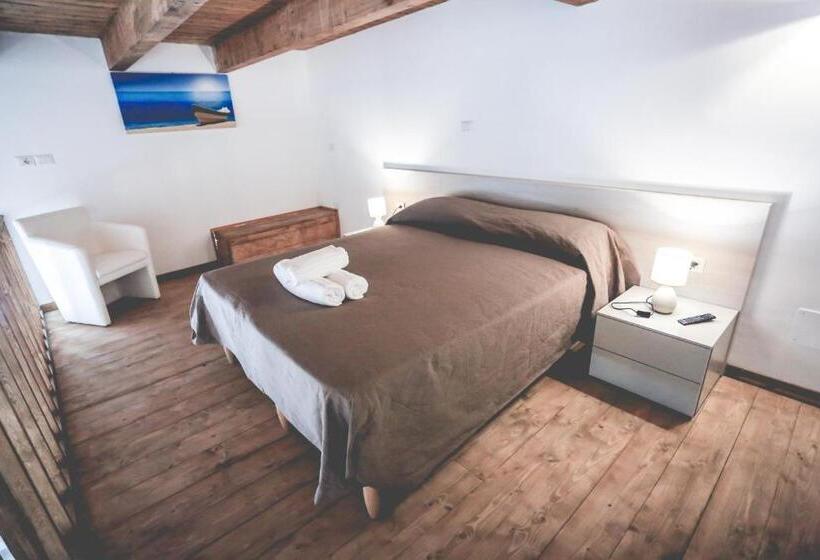 غرفة ديلوكس رباعية, Il Viaggiatore Via Indipendenza 2