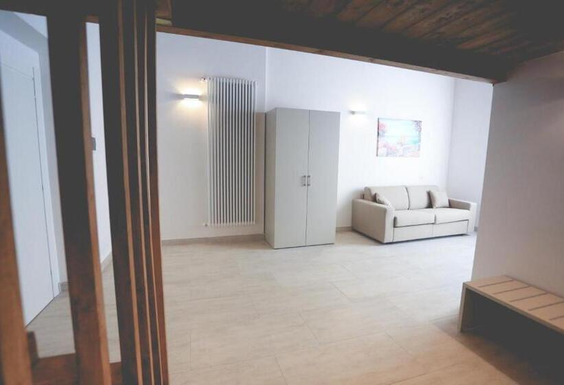 غرفة ديلوكس رباعية, Il Viaggiatore Via Indipendenza 2