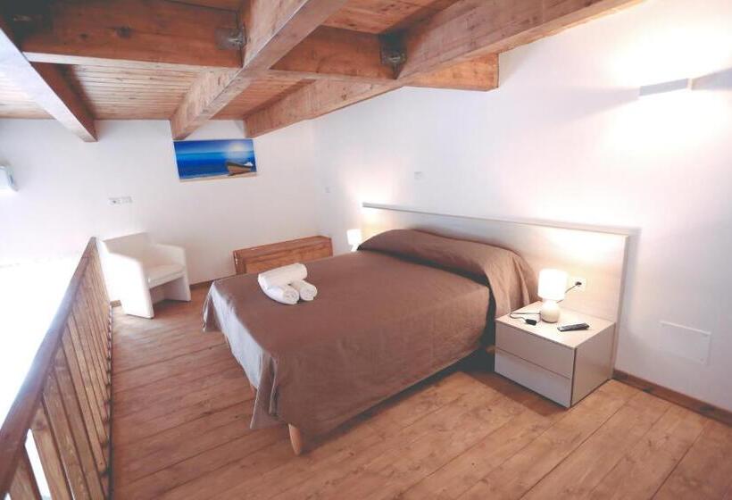 غرفة ديلوكس رباعية, Il Viaggiatore Via Indipendenza 2