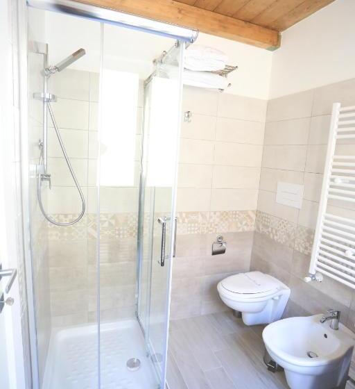 غرفة ديلوكس رباعية, Il Viaggiatore Via Indipendenza 2