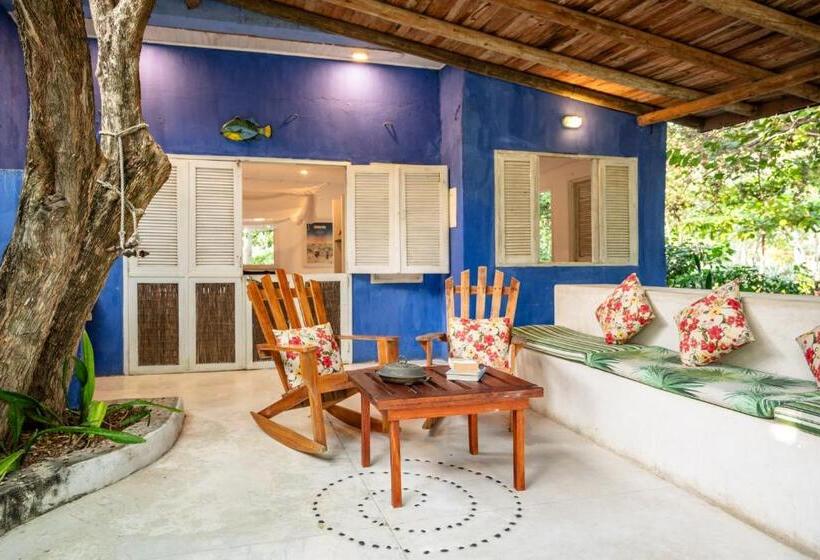 庭の見えるスタンダードトリプルルーム, Playa Manglares Isla Baru