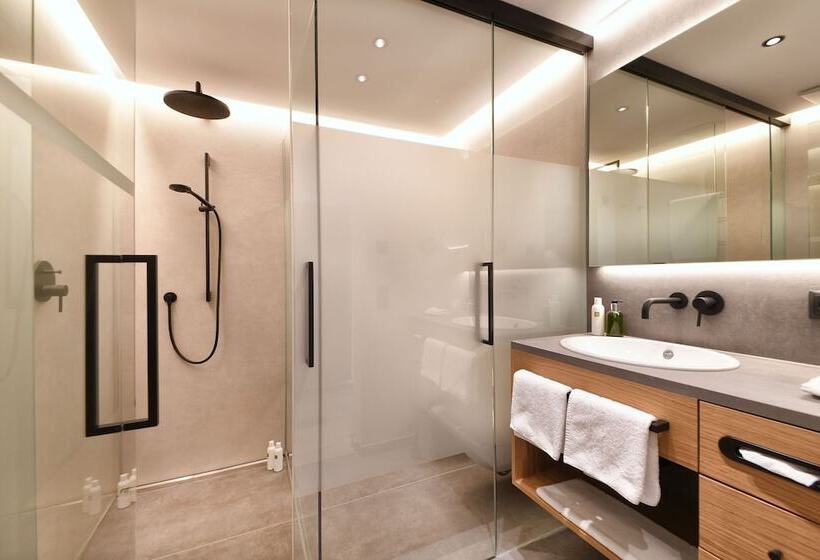 סוויטה נוף לגינה, Giardino Marling