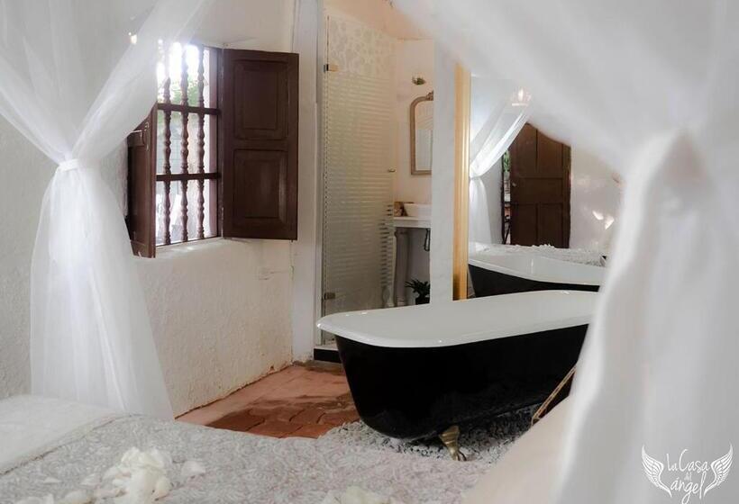 غرفة قياسية, Infinito La Casona