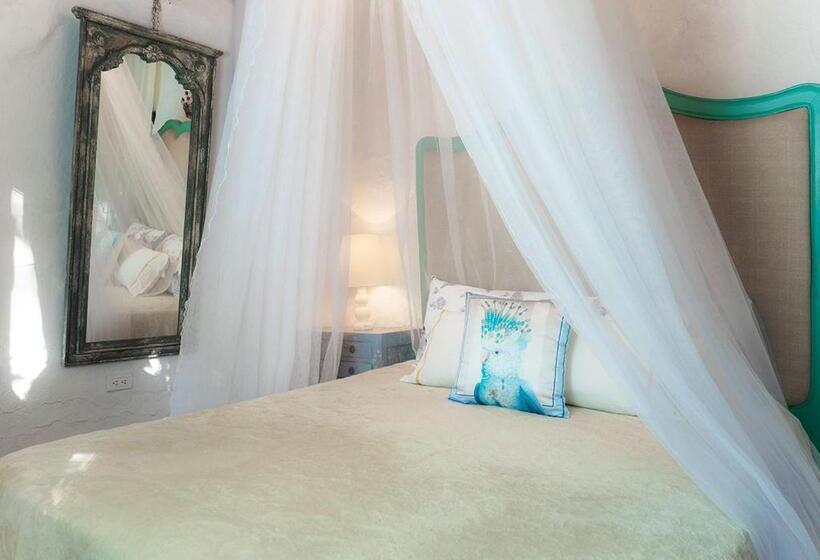 غرفة إقتصادية, Infinito La Casona