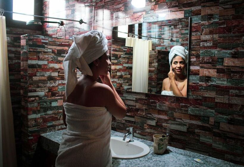 اتاق لوکس, Kartagus