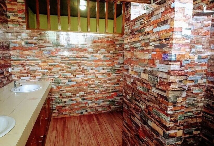 اتاق لوکس چهار تخته, Kartagus