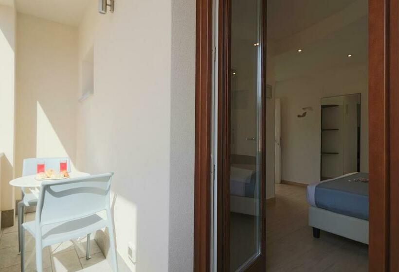 غرفة قياسية مزوَّدة بشُرفة, Soffio D'estate