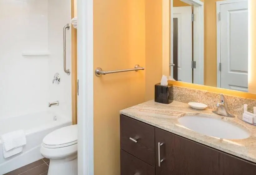 スタンダードスタジオ, Towneplace Suites By Marriott New Hartford