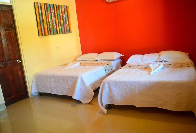 スタンダード４人部屋, Millenium Manuel Antonio Park And Beach