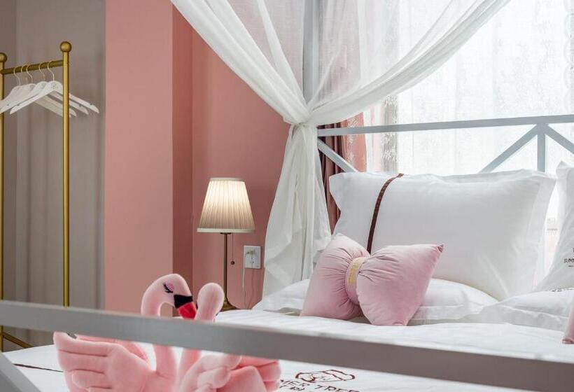 غرفة سوبيريور, Summer Tree Inn