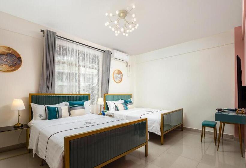 غرفة عائلية, Summer Tree Inn