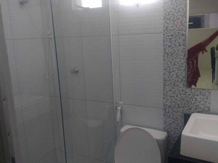 デラックストリプルルーム, Confiance