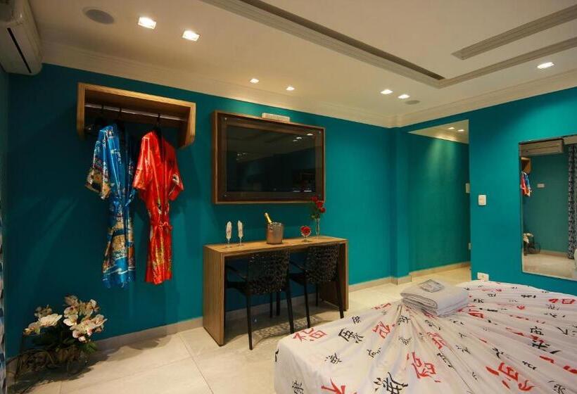 اتاق استاندارد با تخت بزرگ, Gloria Plaza