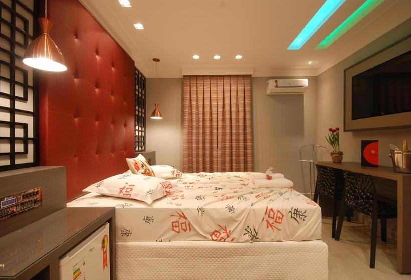 سوییت, Gloria Plaza