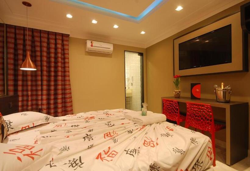 سوییت, Gloria Plaza