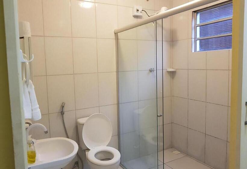 Quarto Estandar, Legal