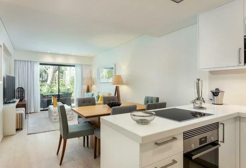 Suite, Pine Cliffs Gardens