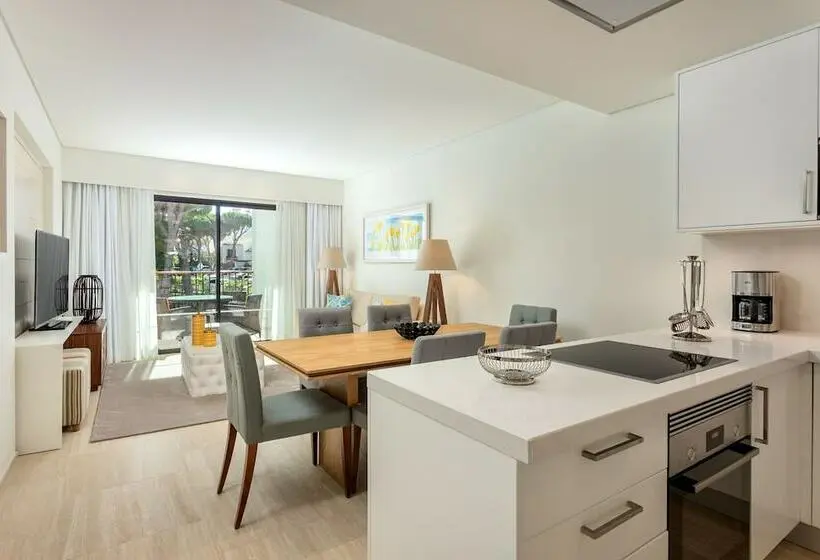 Suite, Pine Cliffs Gardens
