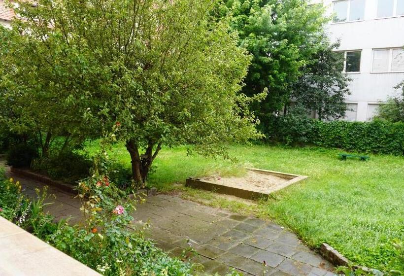 패밀리 룸, Hostel4u