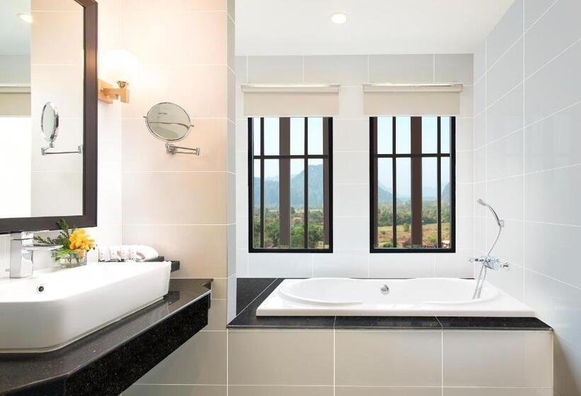 带大床的豪华间, Amari Vang Vieng