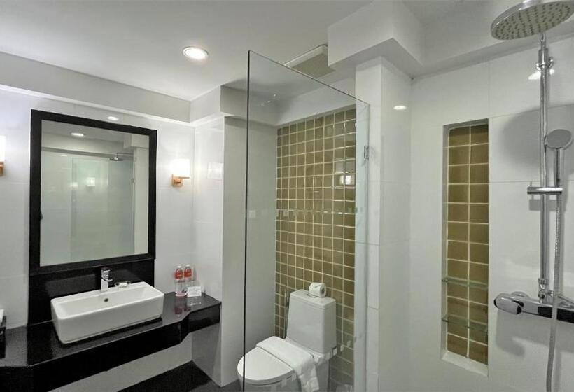 带城市景观的高级房间, Amari Vang Vieng