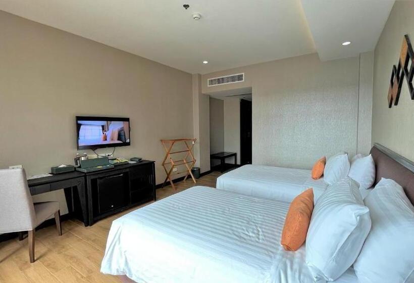 带城市景观的高级房间, Amari Vang Vieng