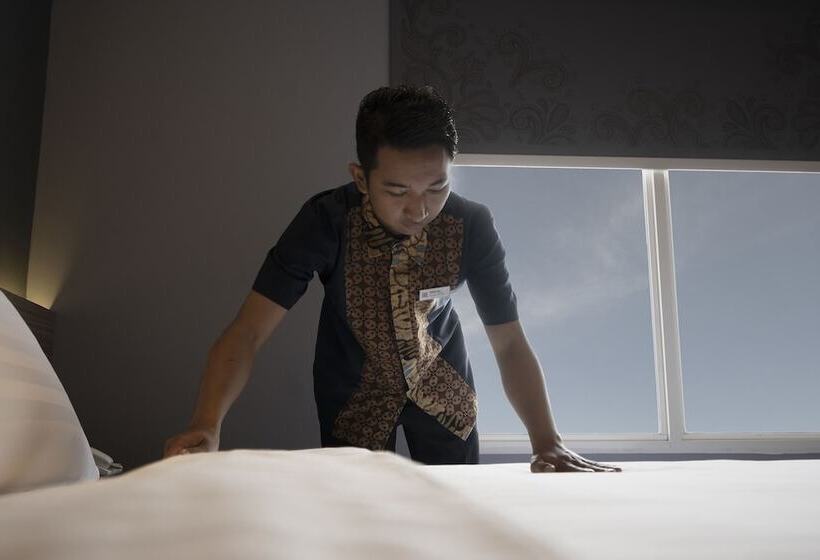 اتاق سوپریور, Batiqa Hotel Darmo   Surabaya