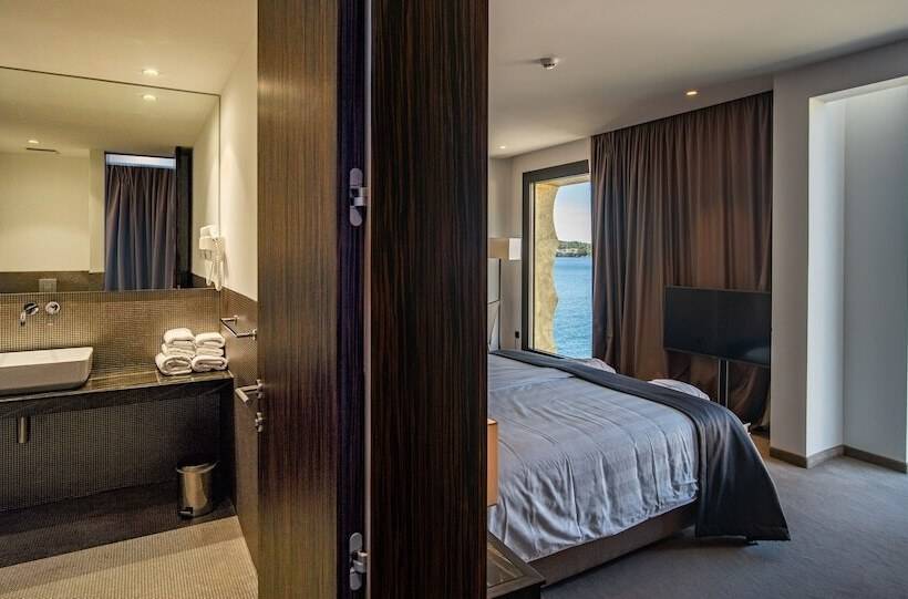 Номер Deluxe Вид на Море, Bellevue Superior City