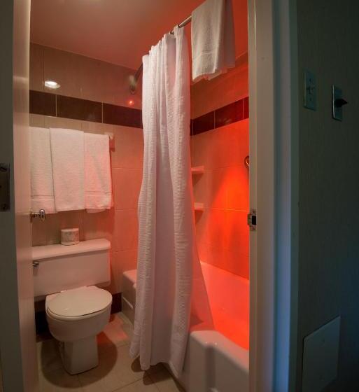 带2个双人床的标准工作室, Clarenville Inn