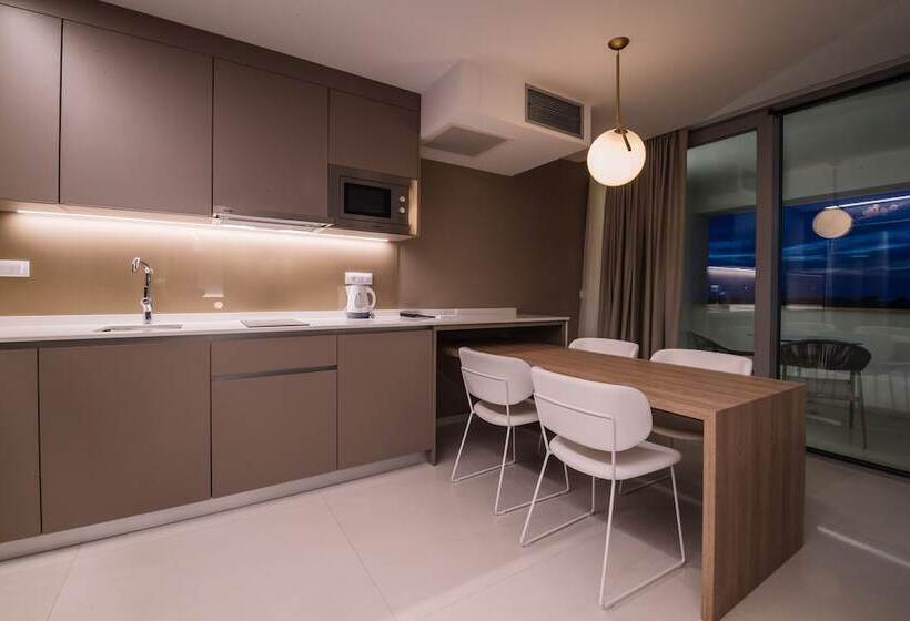 شقة ديلوكس غرفة نوم واحدة مطلة على البحر, Aparthotel Joel