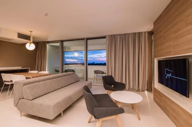 オーシャンビューデラックススイート, Aparthotel Joel