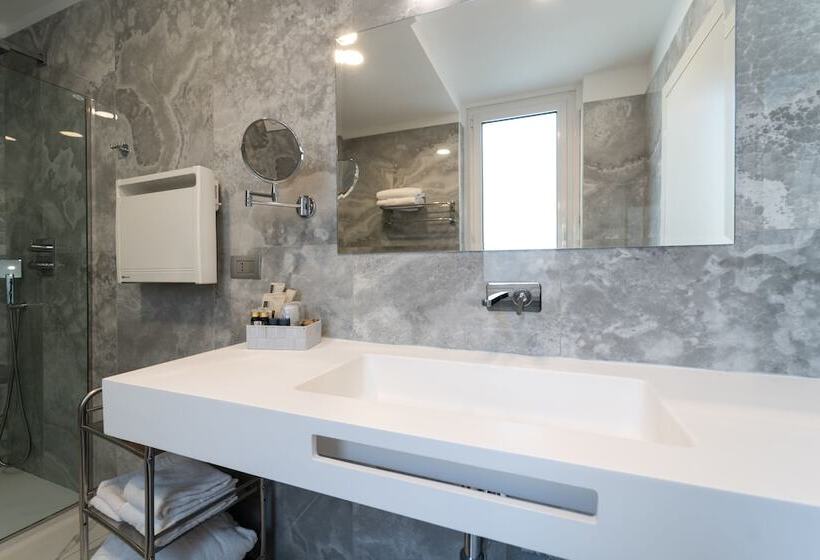 套房带园景, Milano Castello