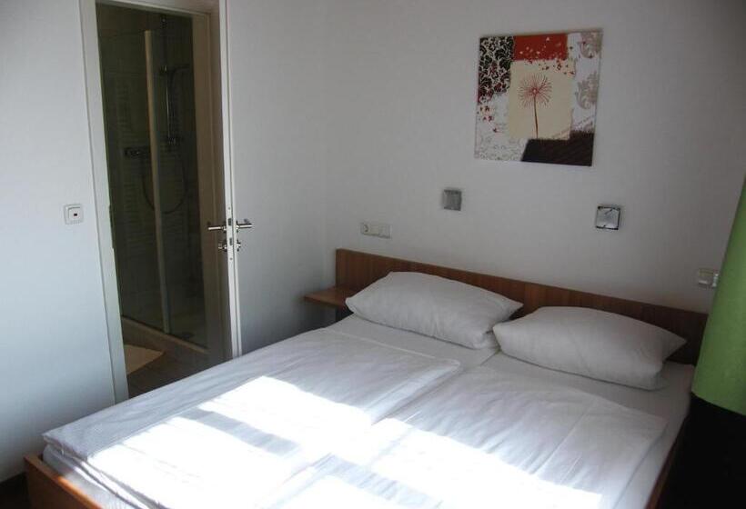 Номер Стандарт, Pension Hofmann Schmölzer