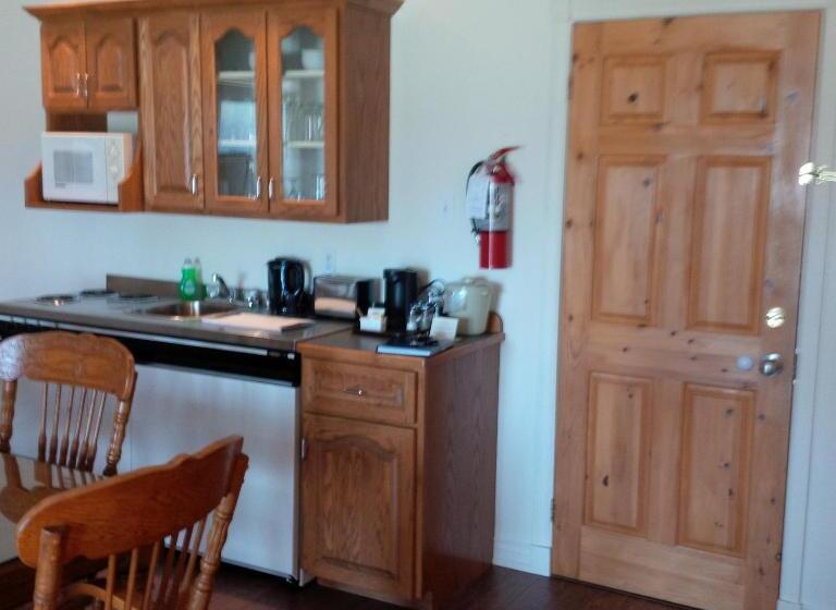 주니어 스위트, Port Aux Basques