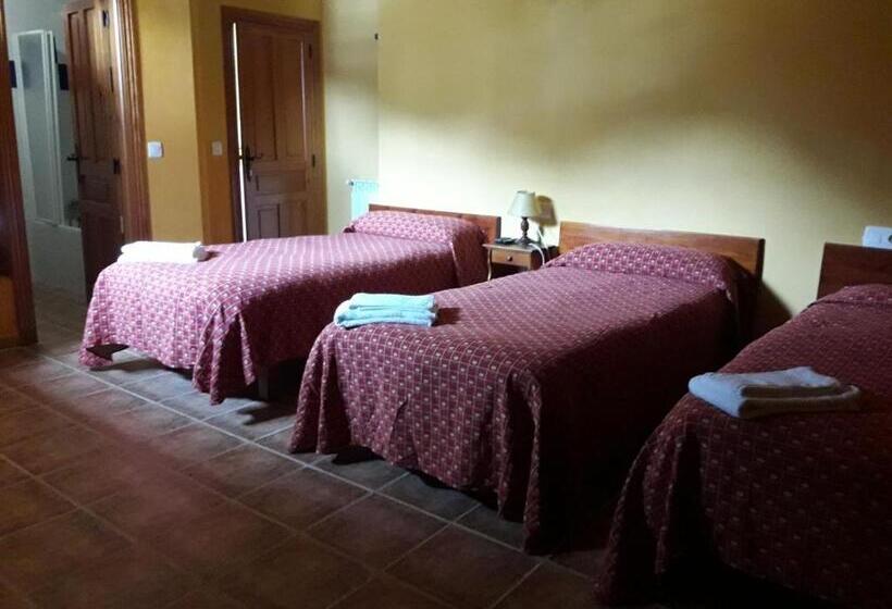 Номер Стандарт Трехместный, La Casa Vieja En Valdeón