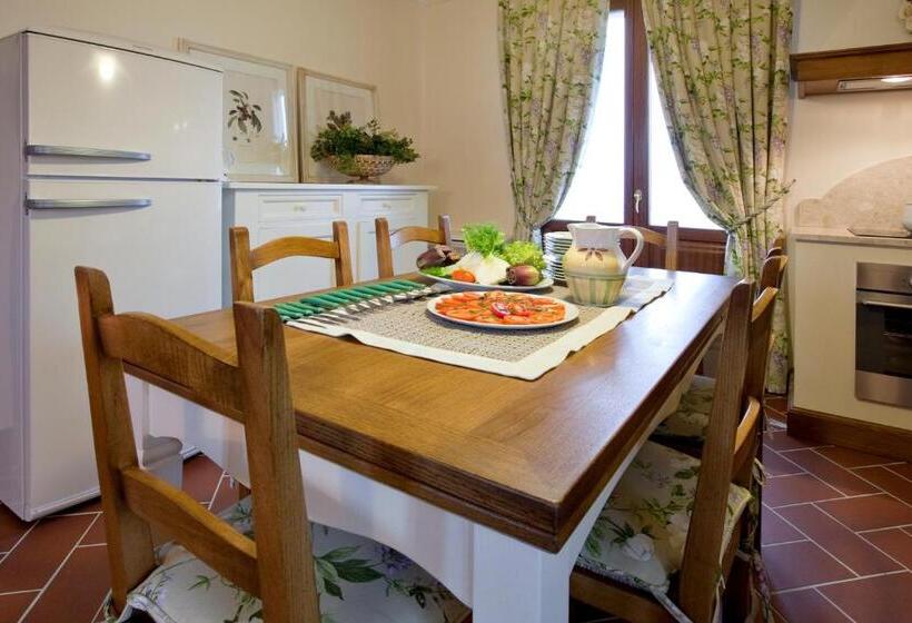 آپارتمان 3 خوابه, Tenuta Quadrifoglio