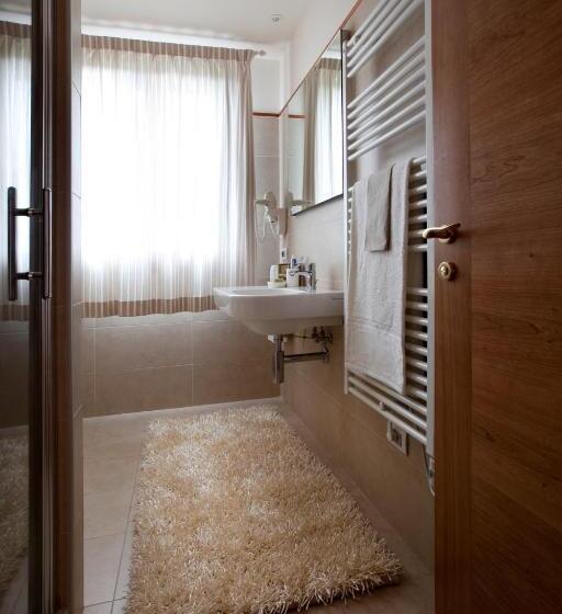 2 Bedroom Apartment Pool View, Tenuta Quadrifoglio