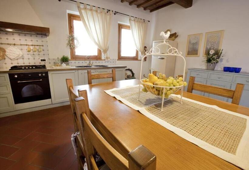 خانه 2 خوابه, Tenuta Quadrifoglio