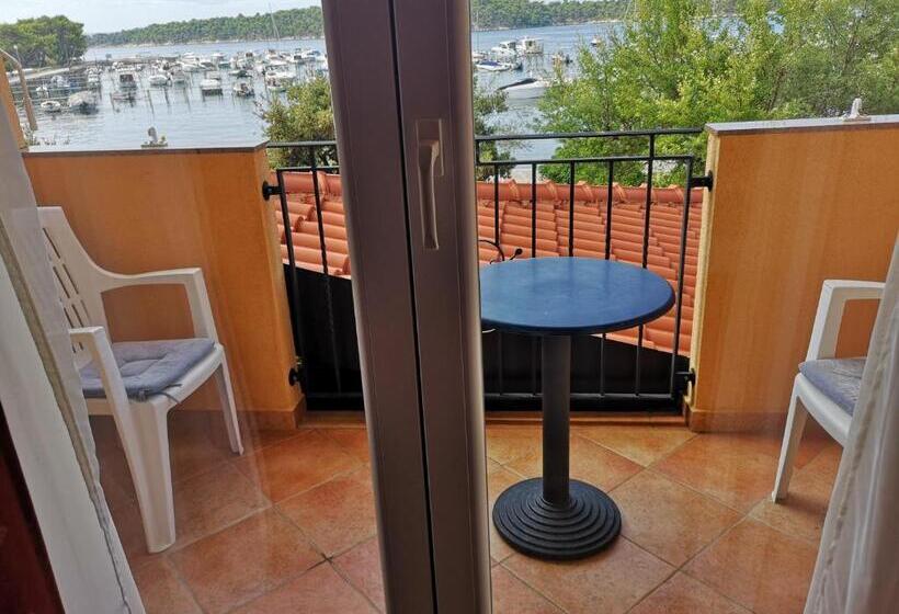 Номер Стандарт Вид на Море с Балконом, Villa Tamaris