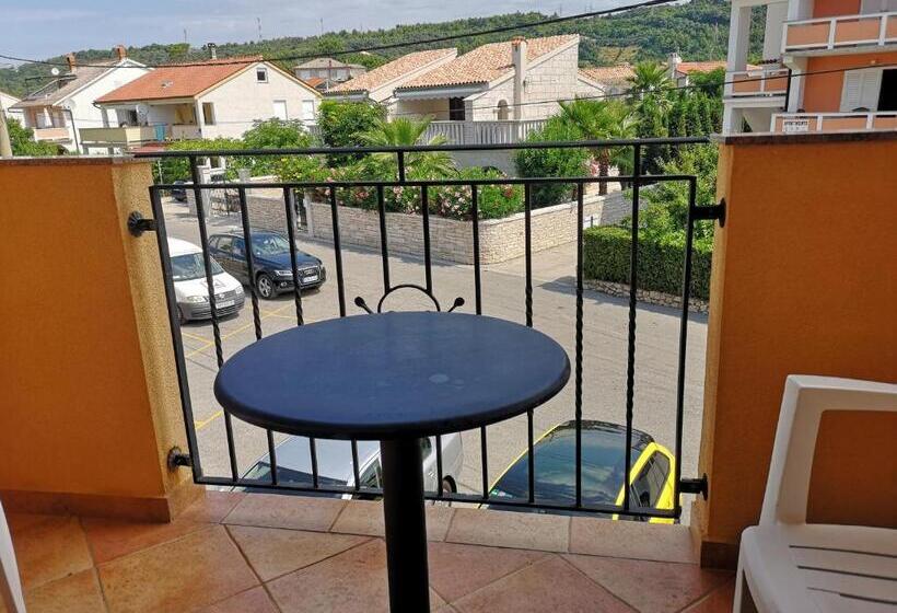 标准间带山景, Villa Tamaris