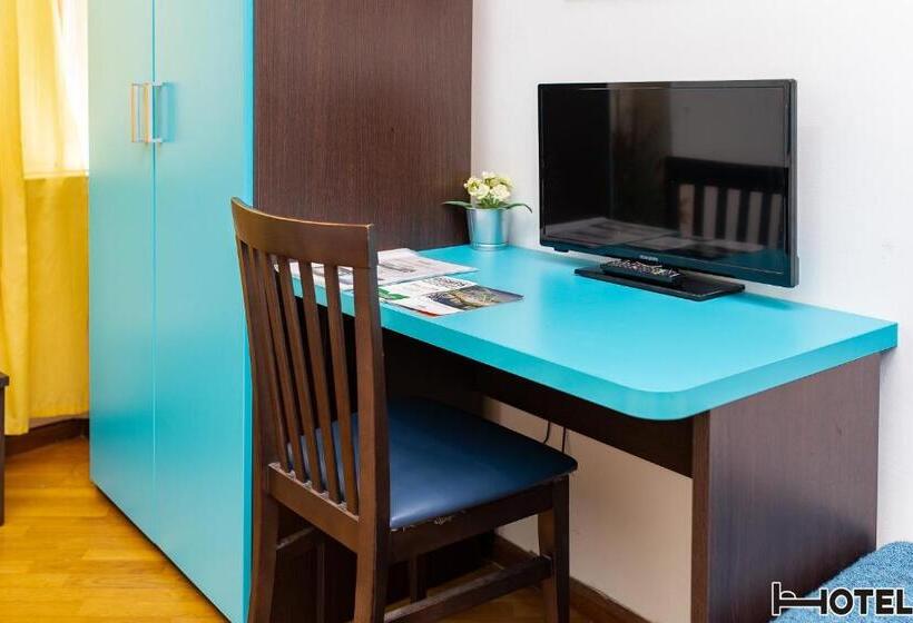 Standard Szoba, Youri Il Magnifico