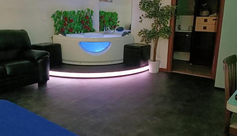 Lakosztály, Youri Il Magnifico