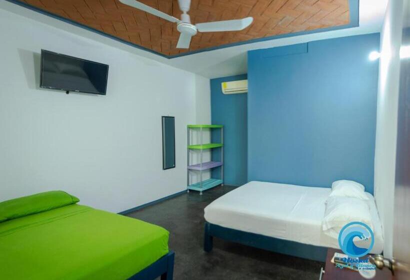 ２ダブルベッドのスタンダードルーム, Hostal Azul Y Blanco