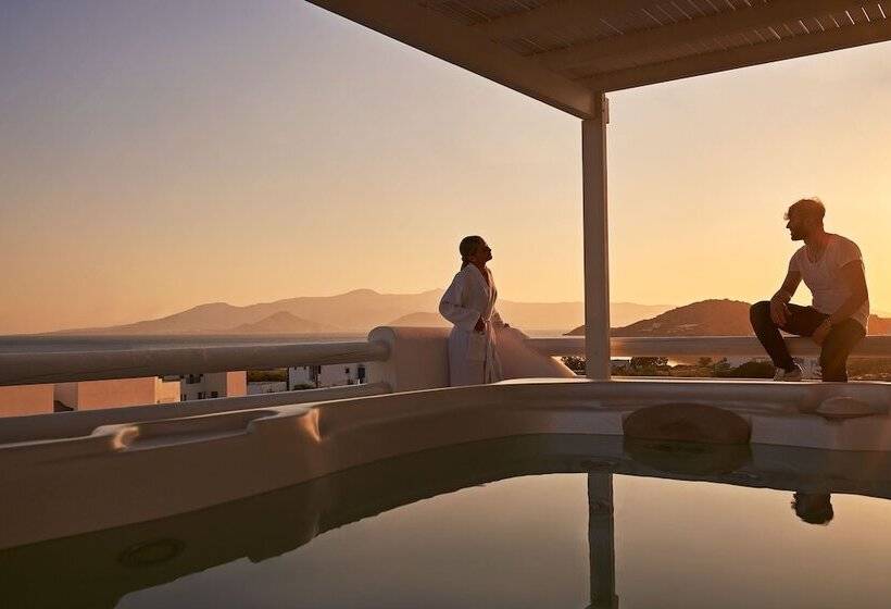 Люкс Вид на Море с Гидромассажем, 18 Grapes