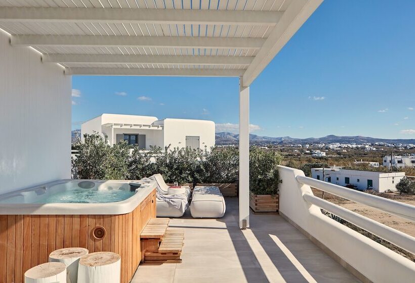 Люкс Вид на Море с Гидромассажем, 18 Grapes