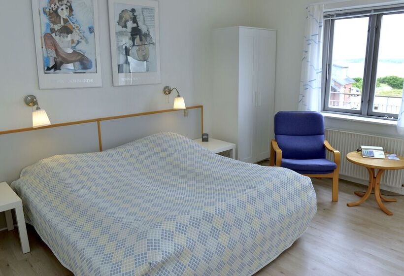 オーシャンビュースタンダードルーム, Hvalpsund Færgekro