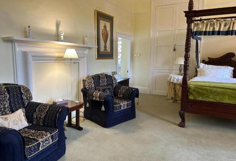 스탠다드 룸 킹사이즈 침대, Moresby Hall Country House