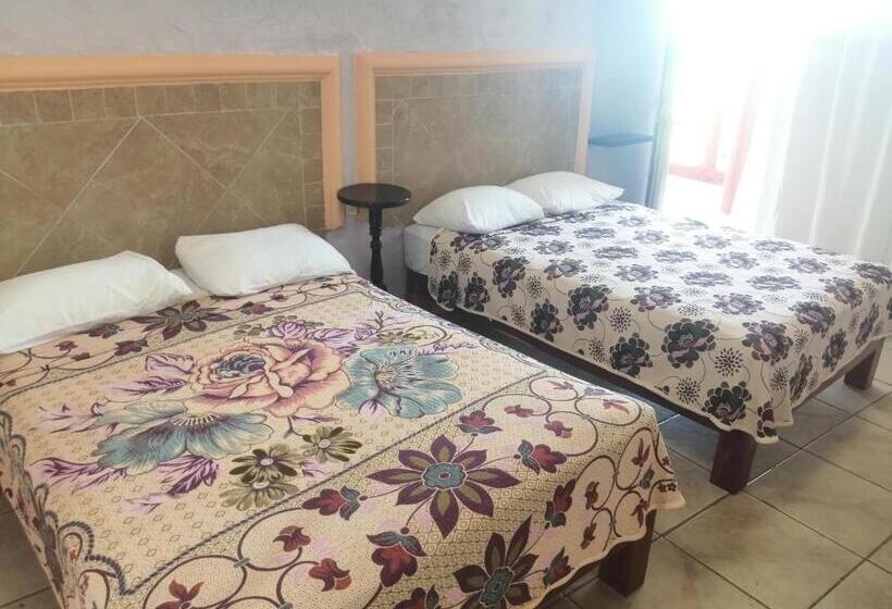 Четырехместный Номер Стандарт, Posada Las Graditas