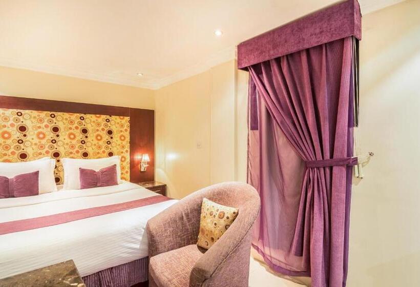 スタンダードルーム, Nawarah Al Takhassusi