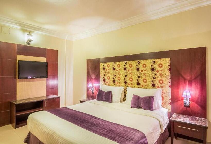 スタンダードルーム, Nawarah Al Takhassusi